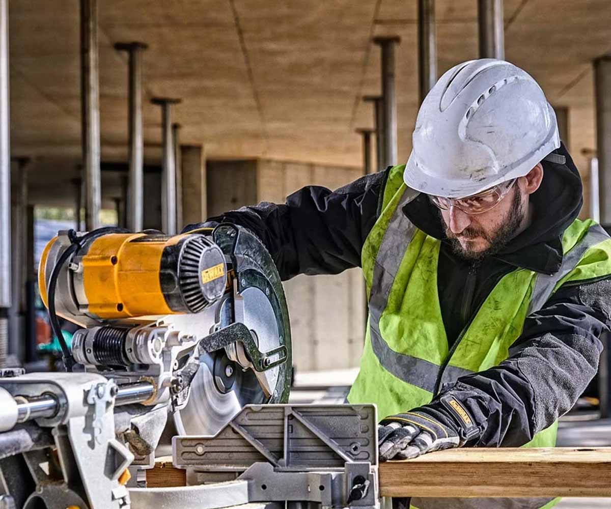 DeWalt DWS780-GB 305mm XPS Compound Slide Mitre Saw 1675W 240V